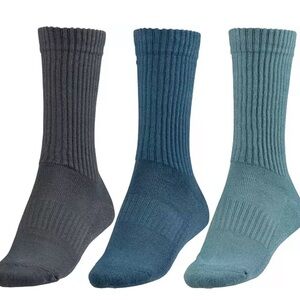 NWT DSG Adult Fashion Crew Socks - 3
Pack
